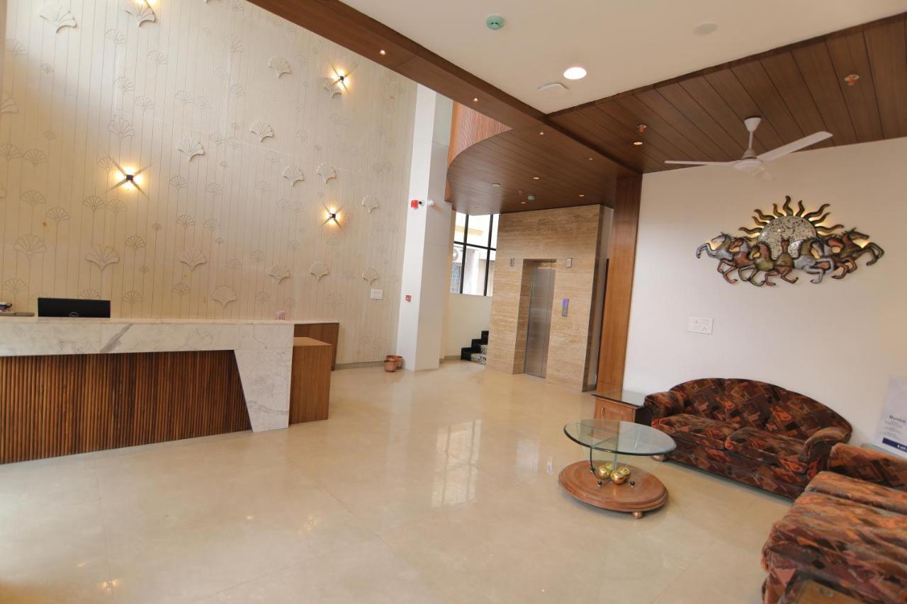 Hotel Mumbai House Express Udaipur Dış mekan fotoğraf